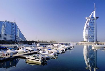 امارات متحده عربی کوچک و ثروتمند